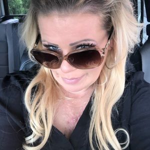 Meet your Posher, Katarina